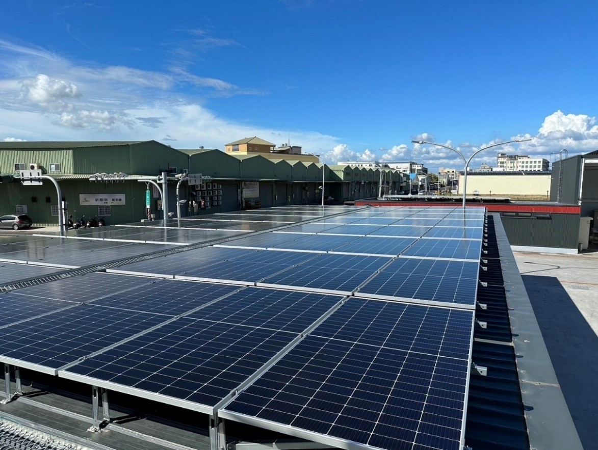 三地能源台南府城客運案場,裝置容量151kW。(圖片來源:三地能源)
