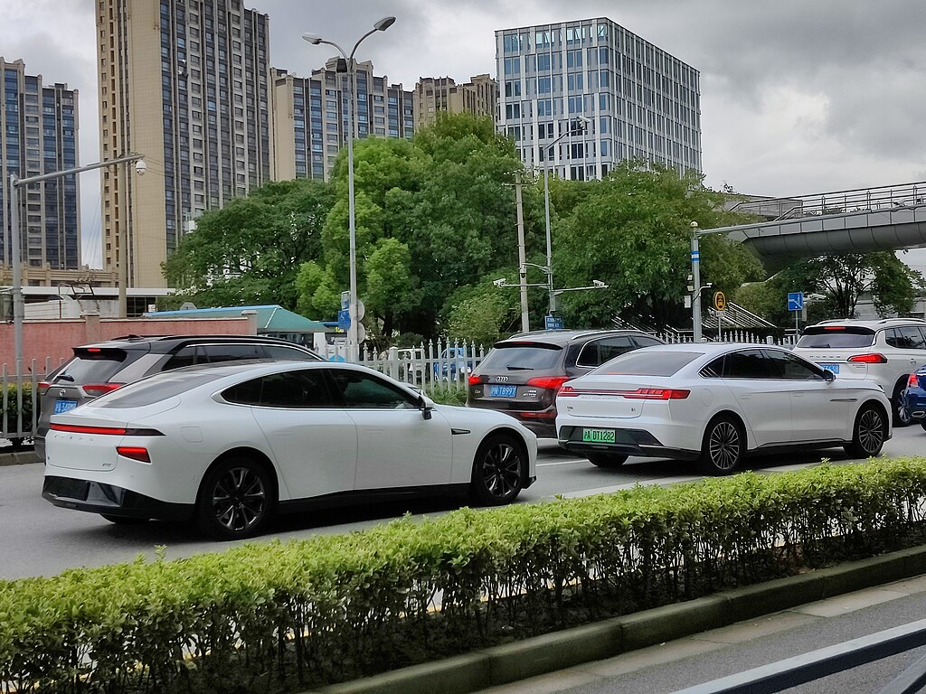 中國二氧化碳排放自 2024 年 3 月起持平甚至略降,2025 年第三季與前一年相比呈現「零成長」。(圖片來源: Wikipedia, license CC BY-SA 4.0)