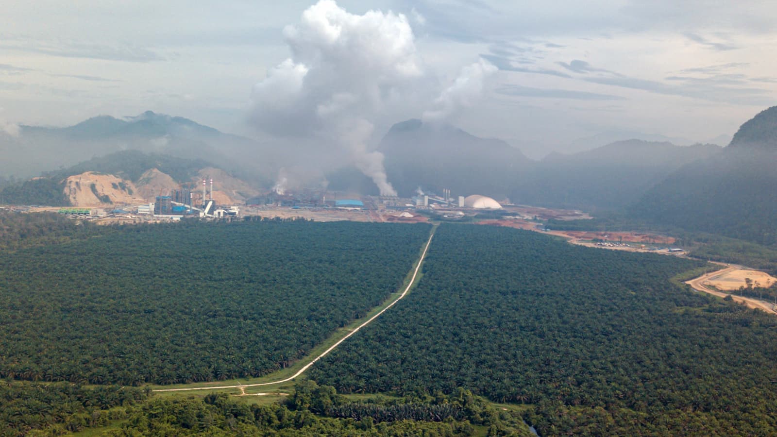 Aerial photograph of the nickel processing facilities in Morowali. Image by Iqbal Lubis/The EITI via Flickr (CC BY-SA 2.0).