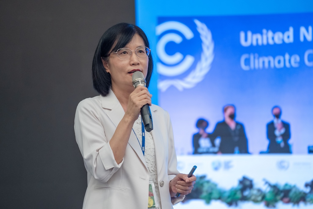 AUO Chief Sustainability Officer Amy Ku said ESG requires more than passion. Building a strong foundation of skills is essential. (Photo: AUO)