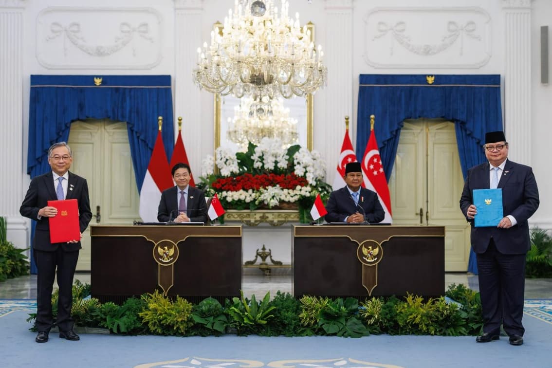 Singapore and Indonesia signed agreements on cross-border electricity trade and carbon market cooperation. (Photo: Ministry of Digital Development and Information, Singapore)