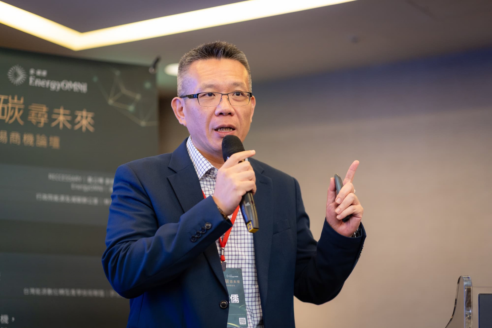 沈欣儒建議政府可規劃「氫能專區」，例如高雄、台中港，集中設置儲運與加氫設施，搭配封閉型氫能設施運作，逐步建立完整體系。（攝影：RECCESSARY）