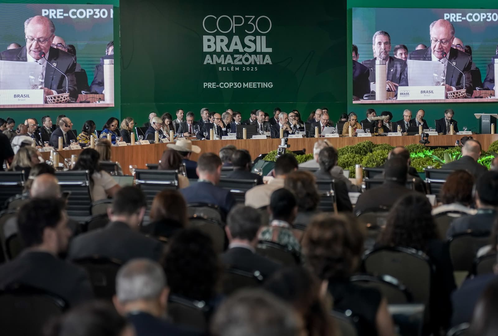 The world will gather in Belém, Brazil, for COP30 in November. The photo shows the Pre-COP meeting in October. (Photo: Rafa Neddermeyer/COP30 Brasil Amazônia/PR)