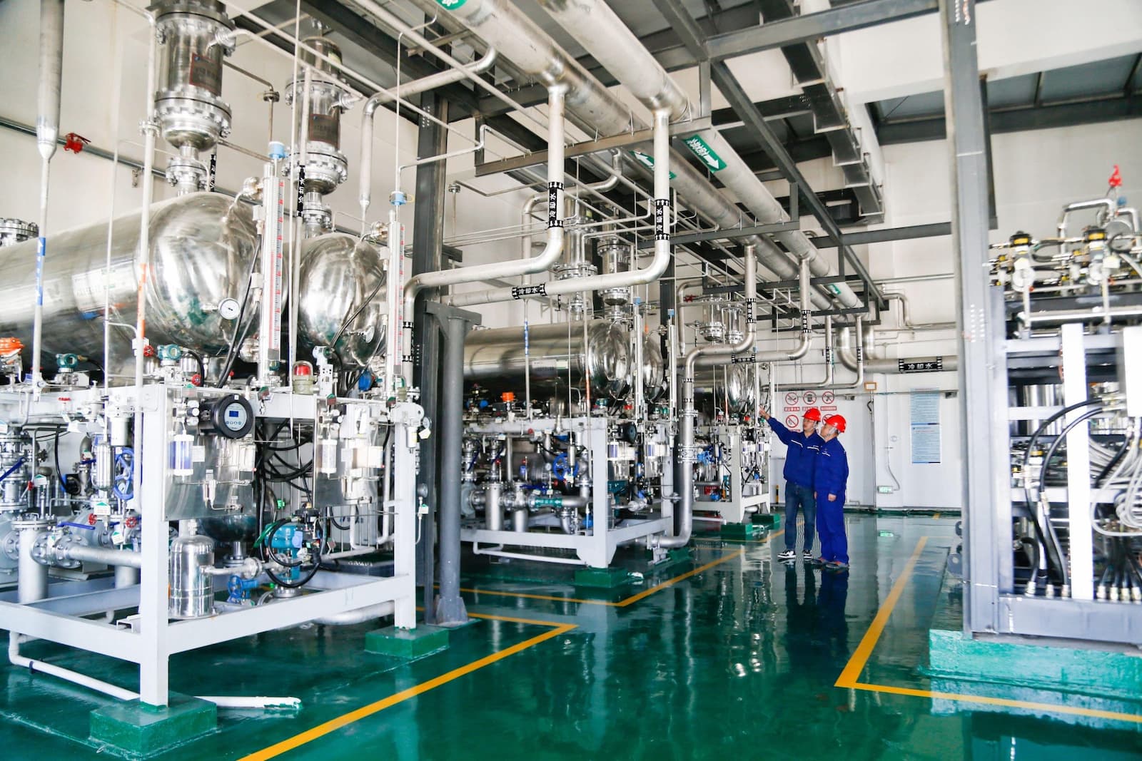 Inside the Huadian energy storage plant in China’s north-central city of Delingha, Qinghai province. It is currently the largest single electrochemical storage facility in the country (Image: Ma Mingyan / China News Service / Alamy)