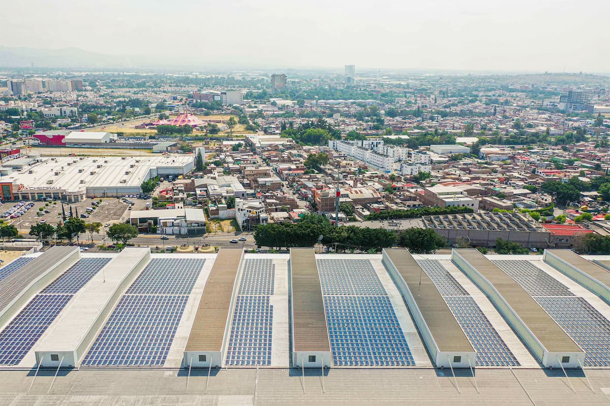 Solar panels on the roof of the León State Fair building, in Léon, Guanajuato state, central Mexico. Mixed public-private investments may pave the way for an increase in solar-power installations, experts say (Image: Luis Gutierrez / Norte Photo / Alamy)