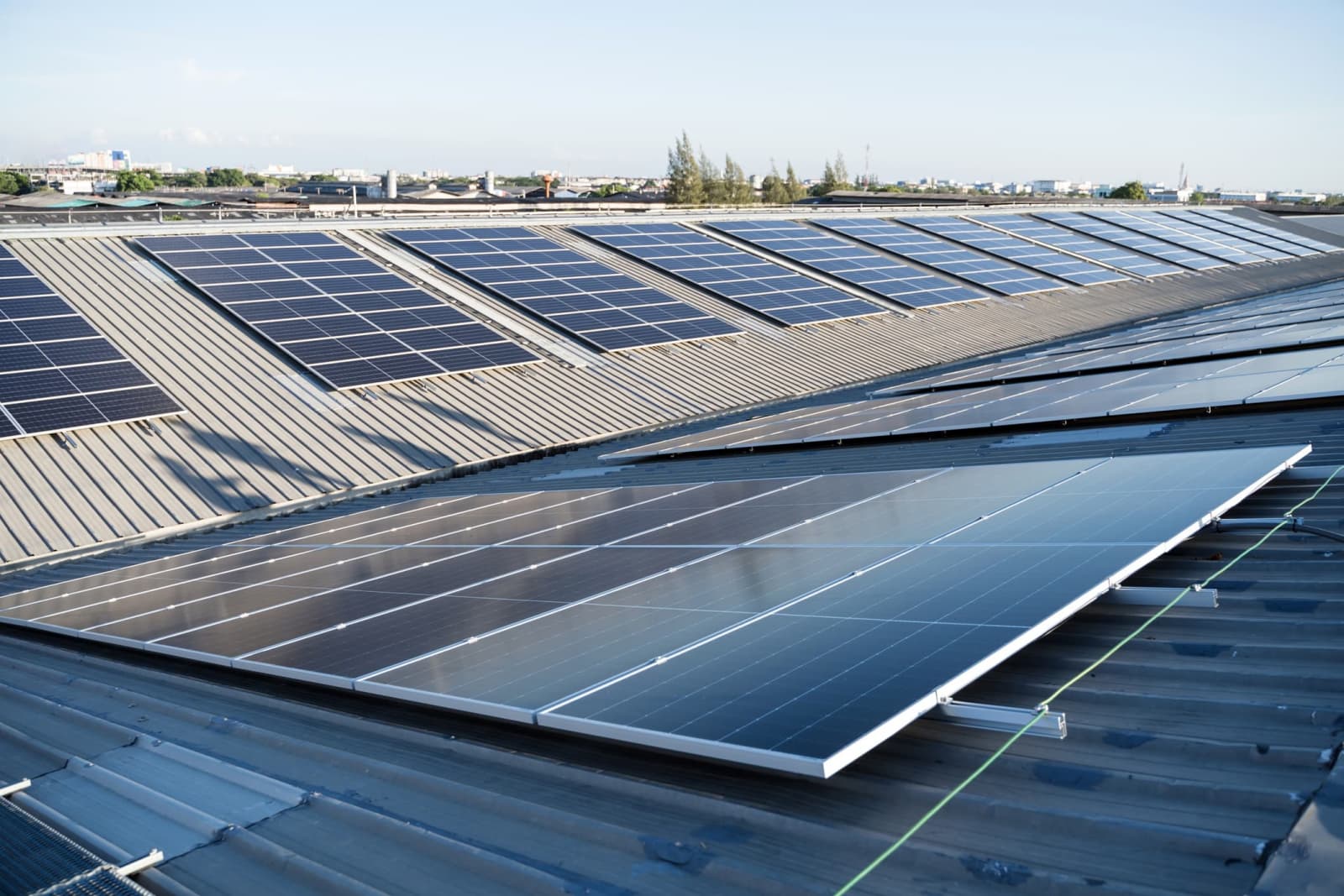 Thailand’s new power plan targets 60% clean electricity by 2050 while balancing energy security, affordability, and corporate renewable demand. (Photo: iStock)