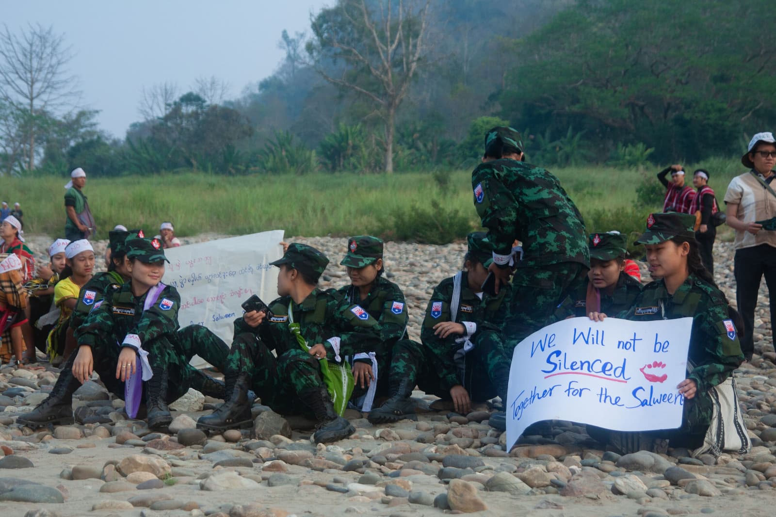 Karen communities on both sides of the Thai-Myanmar border are heavily reliant on the ecological services of the Salween River. Image by Gerald Flynn / Mongabay.