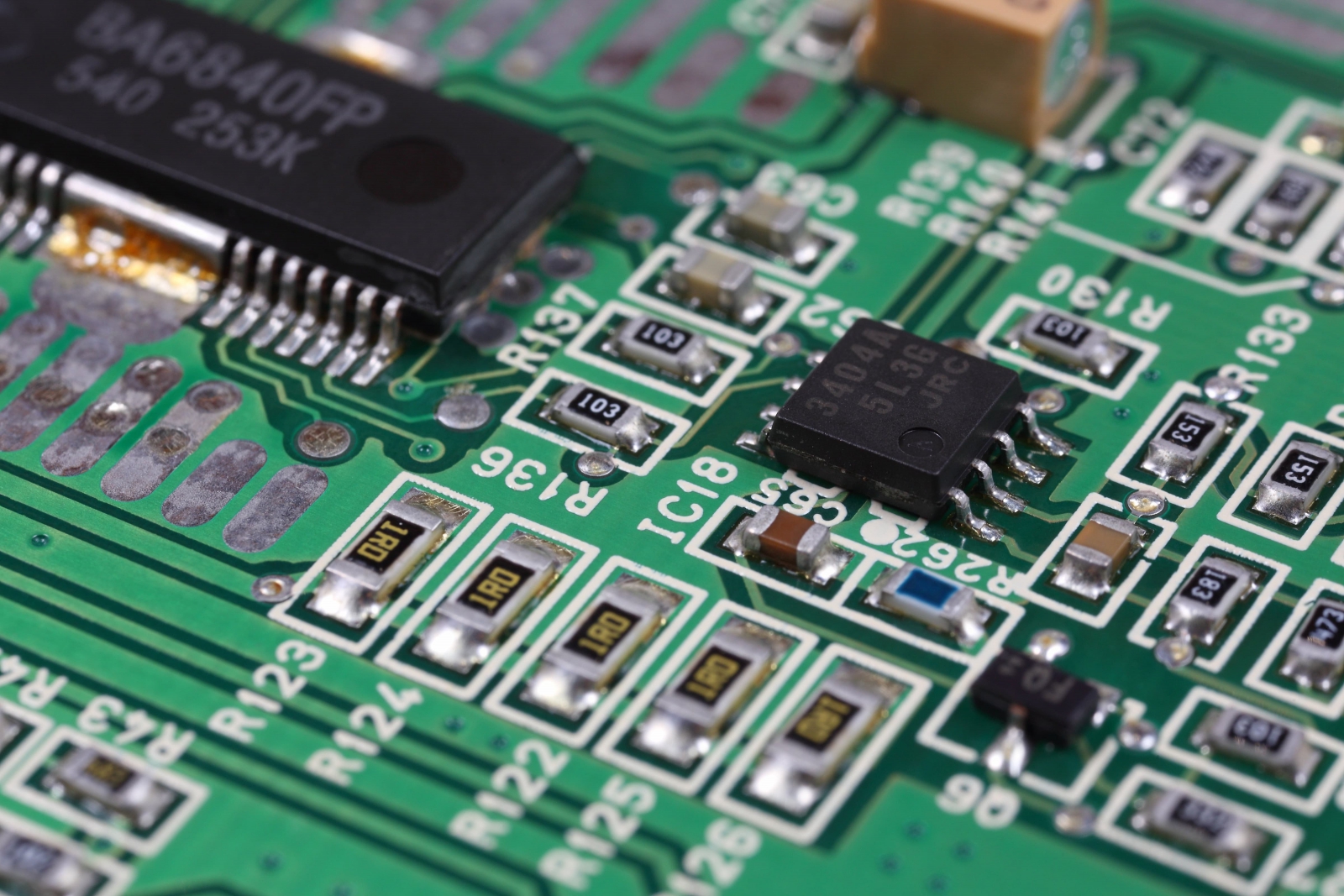 Thailand’s PCB boom has attracted more than THB 200 billion in investment since 2022, but renewable electricity access remains a key constraint. (Photo: Pixabay)