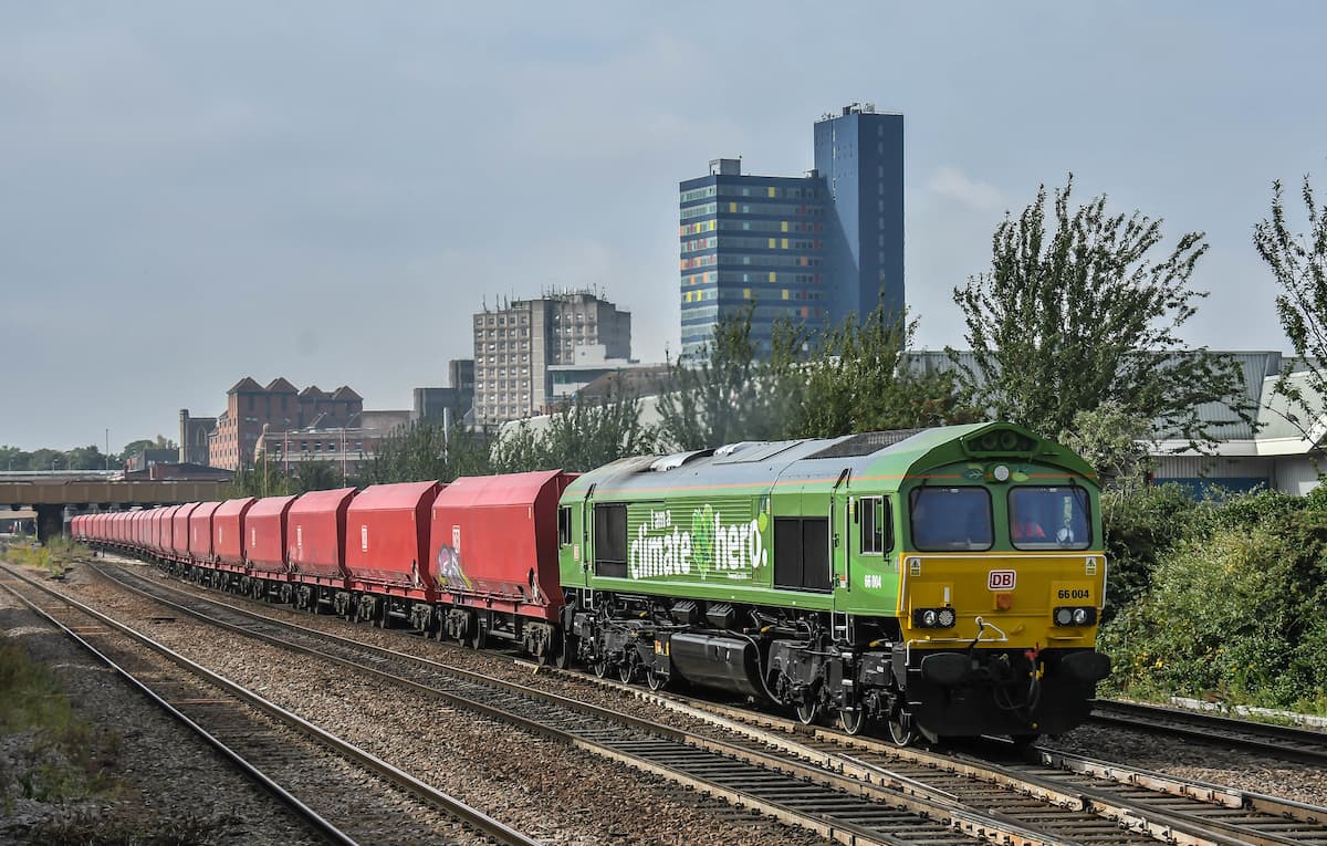 A freight train in the U.K. run on renewable diesel. Replacing red diesel (fossil diesel specifically earmarked for rail or agricultural vehicles) with RD can cut a train’s emissions by “as much as 90%,” according to the industry. But such claims can be erroneous since some feedstocks have high carbon intensity (such as oil palm) over others (like used cooking oil). Image by Rob Reedman via Flickr (CC BY-NC-ND 2.0).