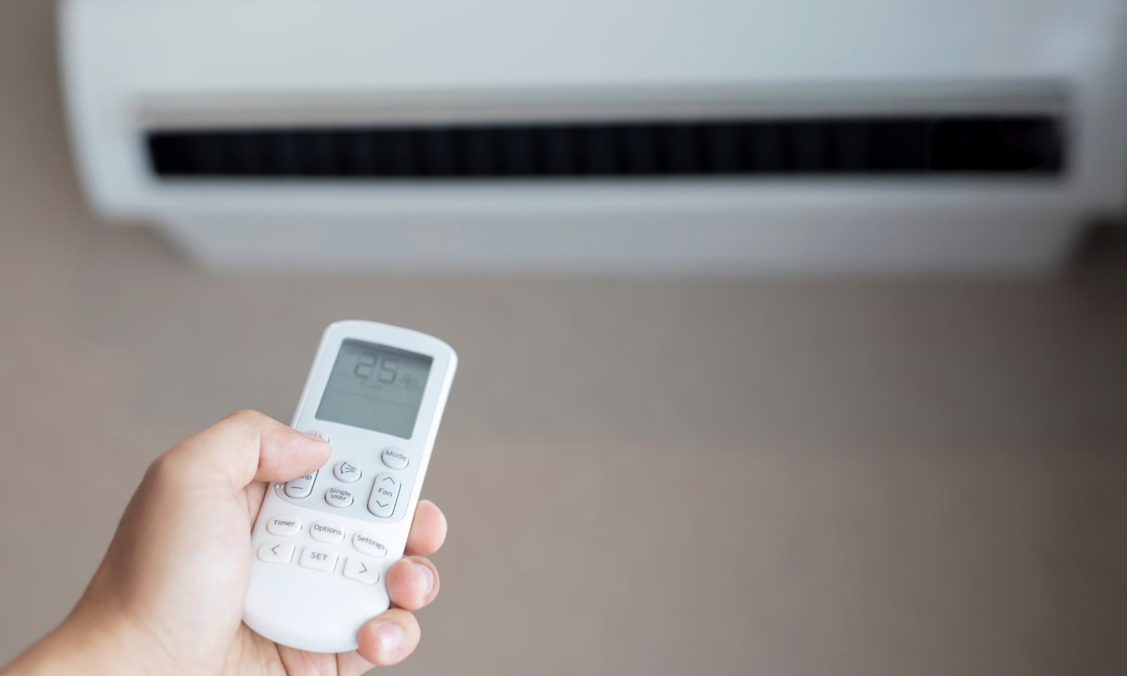 A severe heatwave is putting Vietnam's power system under strain, prompting the government to launch an urgent review of its long-term power development strategy. (Photo: Pixabay)