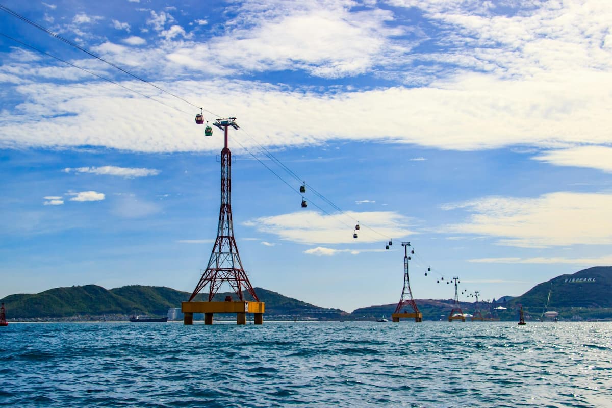 Aerial cable cars transport tourists to Tre Island, the largest in Nha Trang Bay. Image by Pixabay via Pexels (Public domain).