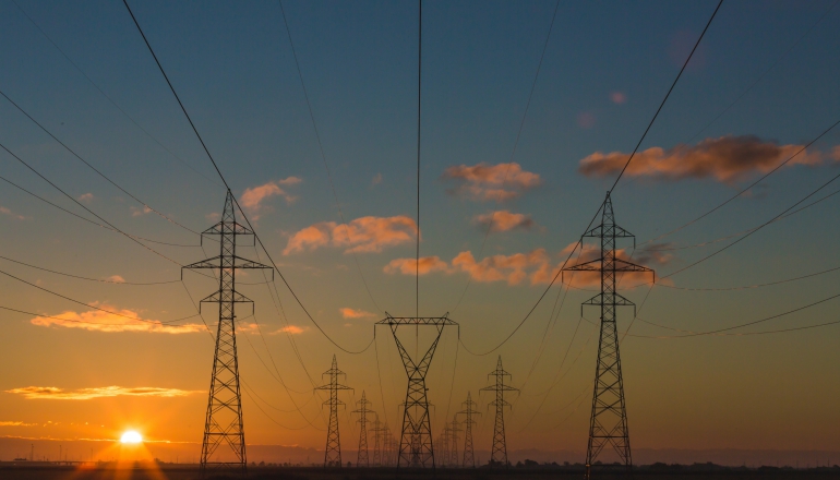 Vietnam’s state-owned utility aims for 5 GW of renewables by 2025