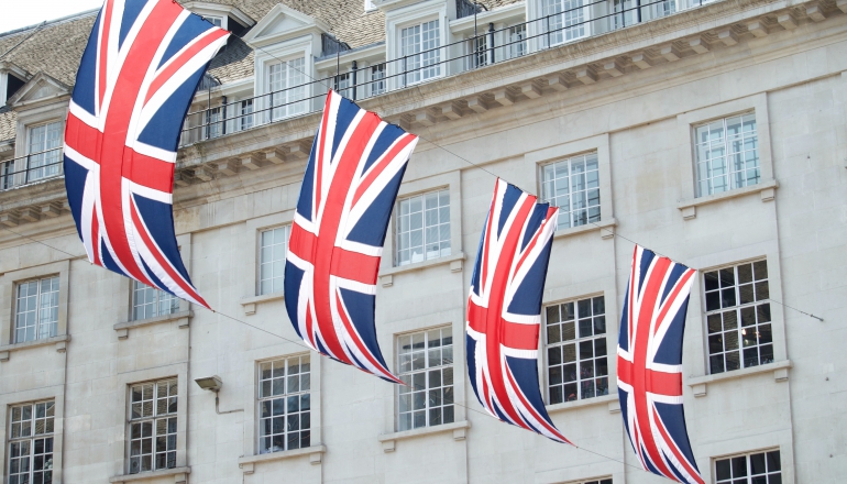 Biggest-ever UK renewables auction offers record-low price offshore wind contracts