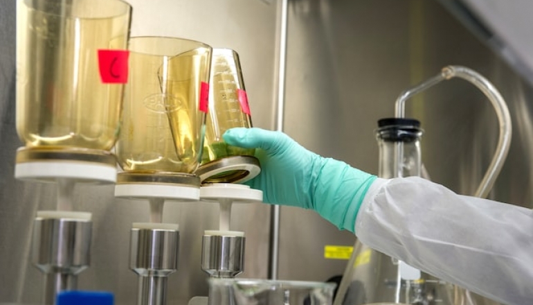 Study finds way to generate chemicals from captured carbon dioxide