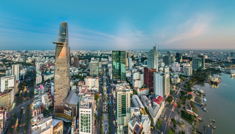Chinese energy storage, battery firms mull big investments in Vietnam