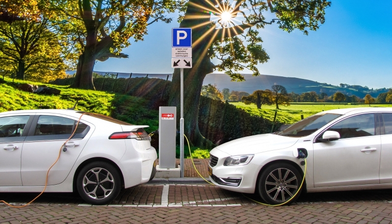 Vietnam to propose $1,000 for EV purchases to advance industry
