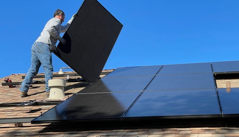 Vietnam electronics retailer Mobile World inks solar energy deal with Coro