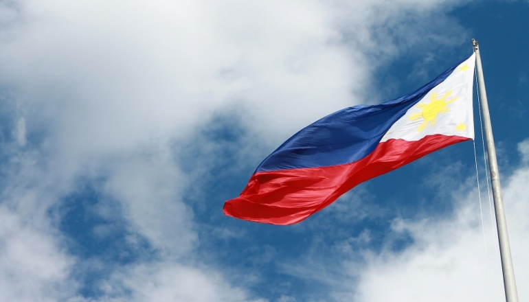 Philippines relaxes rules to drive lending for green projects