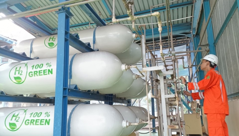 Indonesia aims to export green hydrogen by 2030