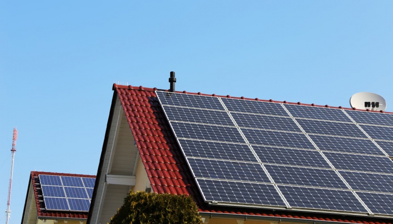 泰國屋頂光電成本續降 地產商預期成為別墅標準配備