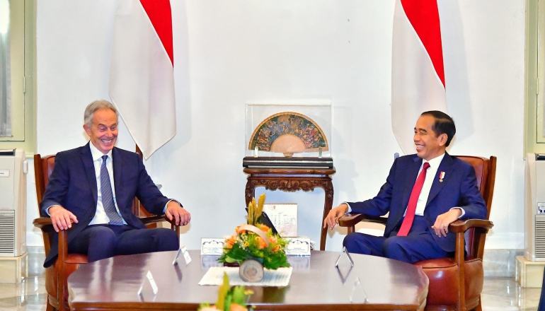 Indonesia president, former UK Prime Minister explore renewable investment in Nusantara