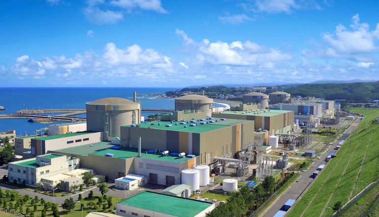 南韓拚2038年七成無碳能源，擴大綠電、核電滿足半導體與資料中心需求