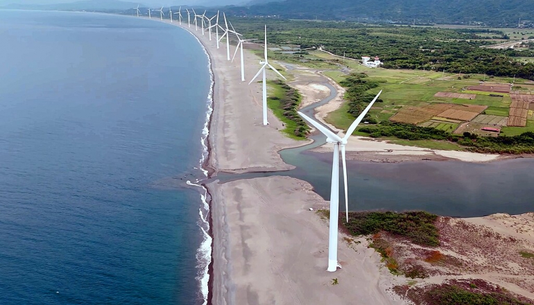 Philippines struggles to break free from coal despite renewables pledge