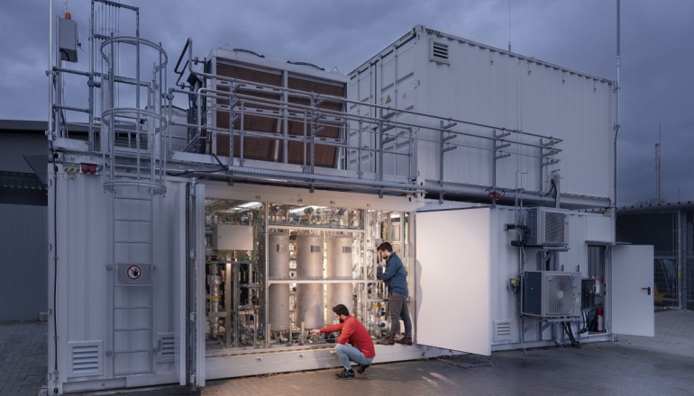 New wastewater treatment plant uses sewage to produce climate-friendly shipping fuel