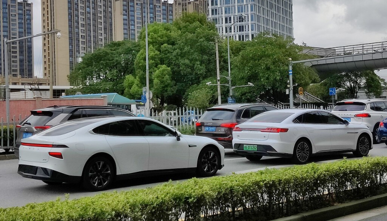 中國碳排「平穩期」改寫全球供應鏈劇本，企業該如何重新布局？