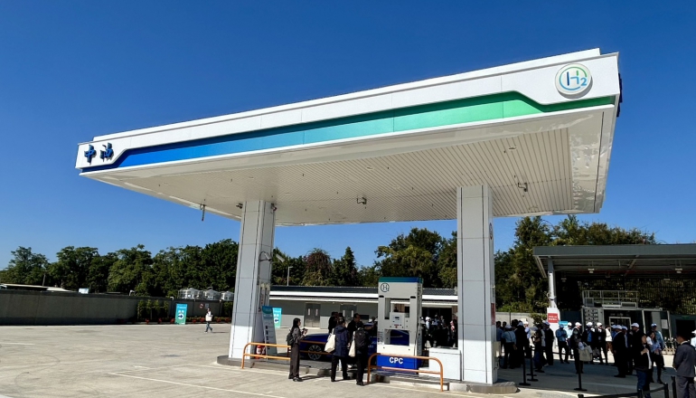 走進台灣首座加氫站：中油、聯華林德2示範站啟用，安全設計與擴建方向公開
