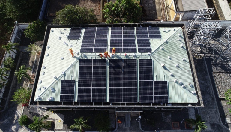 越南太陽能裝置量突破19GW，電力改革鎖定屋頂光電、儲能與分時電價