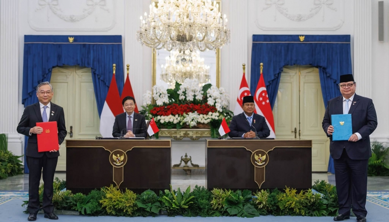 Singapore-Indonesia green power trade advances as carbon prices guide pricing