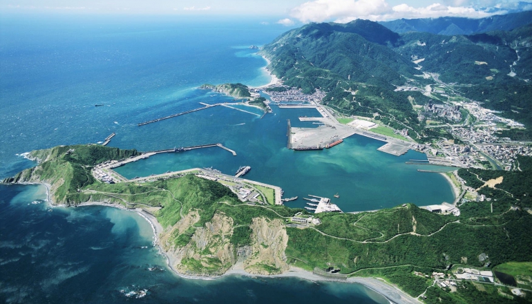 台灣波浪能怎麼走？5家業者搶進蘇澳港試驗，國內3大技術與應用效益一次看
