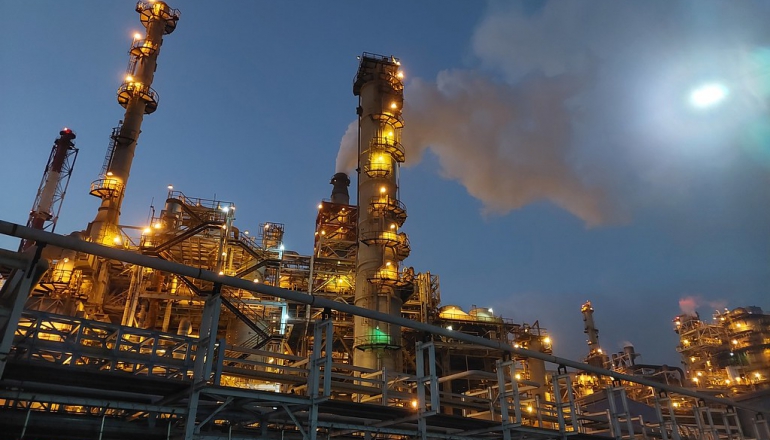 製造部門2030年減碳18%壓力大,鋼鐵、水泥業喊話政府加碼補助與採購誘因