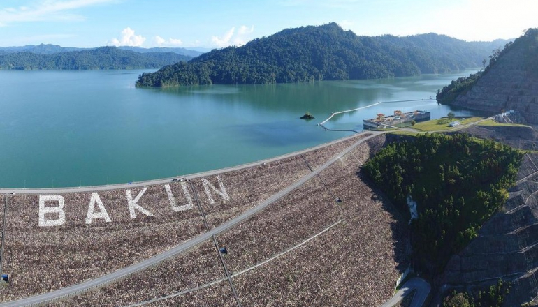 大馬砂拉越拚當「綠色電池」犧牲森林?29個原民部落串聯抗議水力發電
